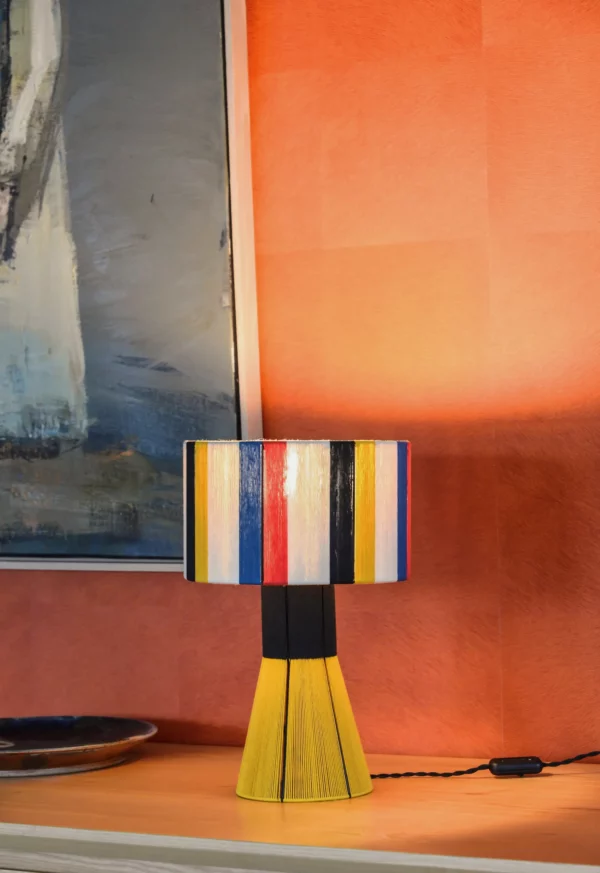 Lampe jaune design l'Irrésistible Primaires 3